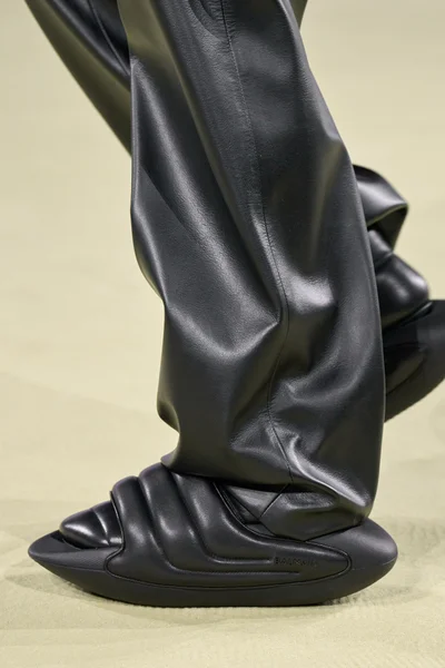 Look 142